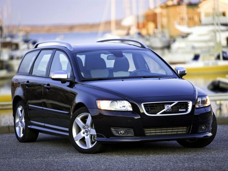  Volvo V50 R-Design 2008 года  (фото 14 из 17)